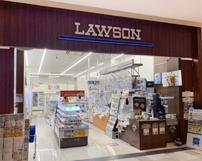 ローソン Ｓ浦添西海岸店店内入り口