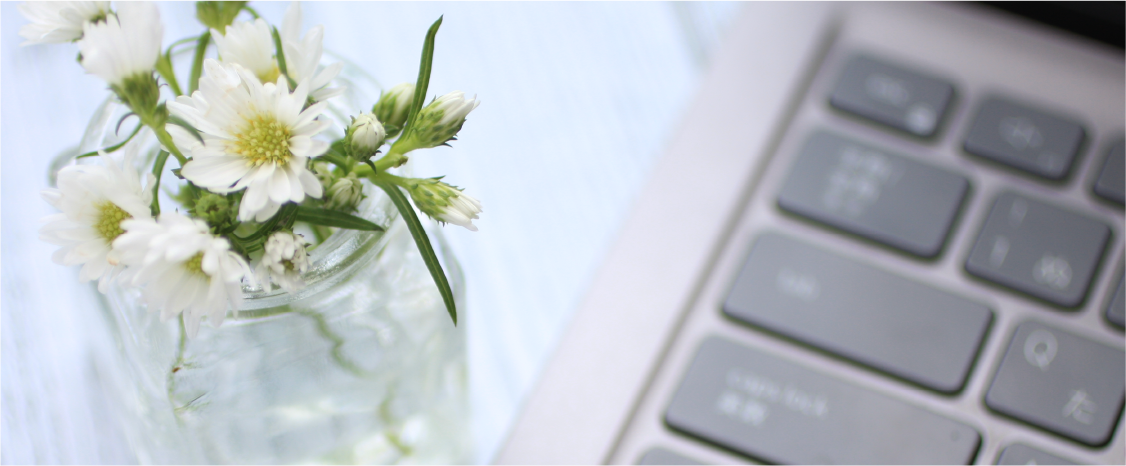 お問い合わせ用パソコンイメージ